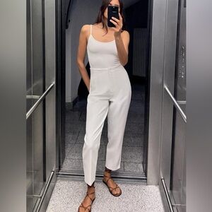 Zara pants with a high waist